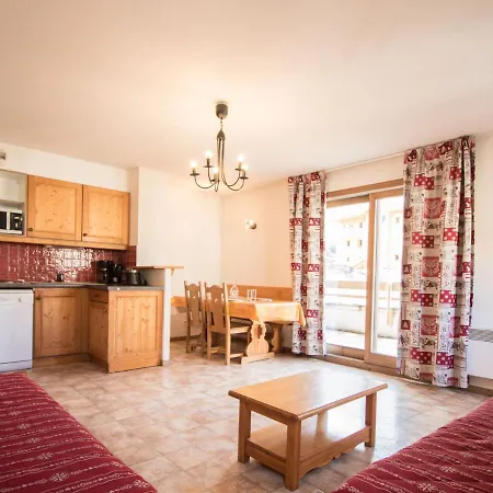 Apartment Cosy 5 Pers. Au Pied Des Pistes A Val Cenis, Terrasse, Parking, Proche Commerces - Fr-1-508-159