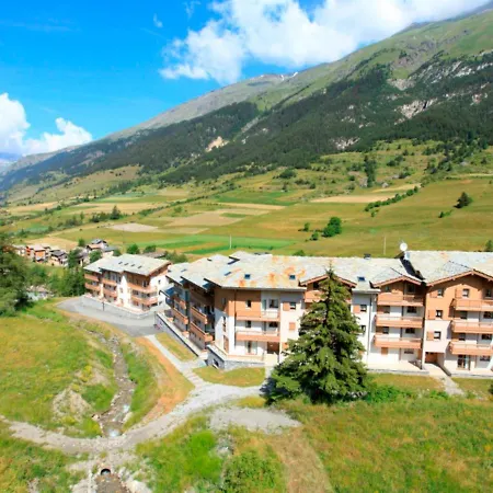 Apartment Cosy 5 Pers. Au Pied Des Pistes A Val Cenis, Terrasse, Parking, Proche Commerces - Fr-1-508-159 Lanslevillard